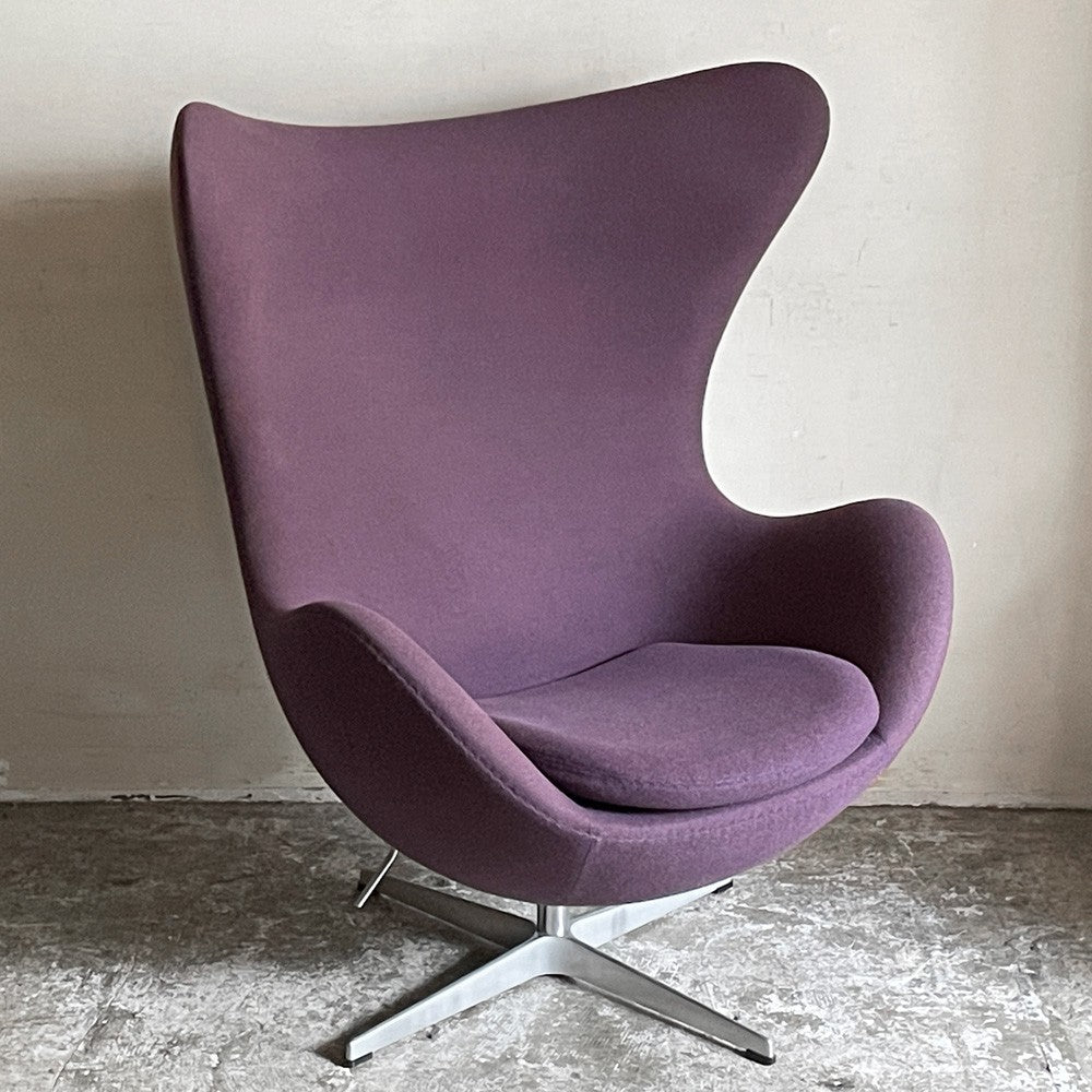 フリッツハンセン Fritz Hansen エッグチェア Egg chair ラウンジチェア ファブリック パープル系 アルネ・ヤコブセン 参考定価￥1,185,800～ ■