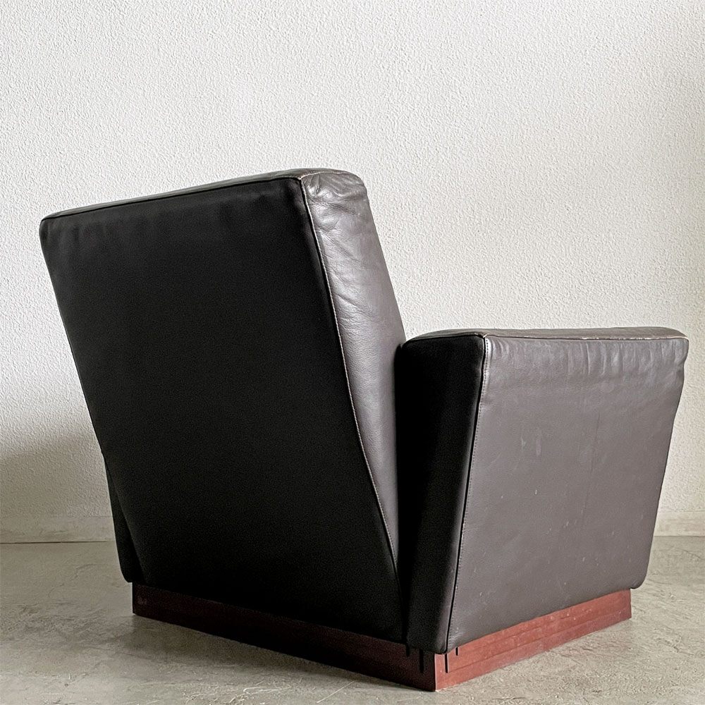 Cassina カッシーナ 622 IMPERIAL TOKYO インペリアルトーキョー 1人掛けソファ 1PSOFA 本革 帝国ホテル フランク・ロイド・ライト 廃番 A 〓