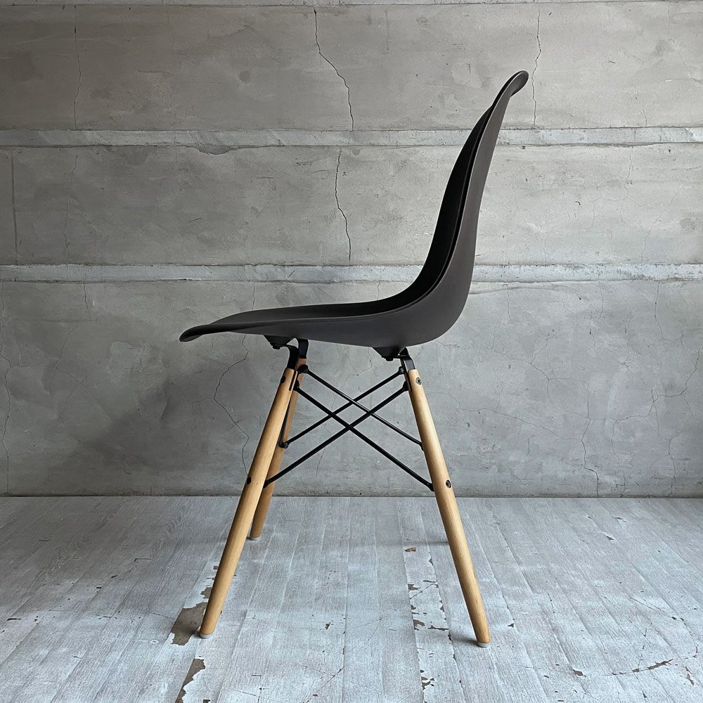 ハーマンミラー HermanMiller サイドシェルチェア ドゥエルレッグ DSW ジャバ JAVA ダークブラウン ポリプロピレン製 イームズ ミッドセンチュリー ♪