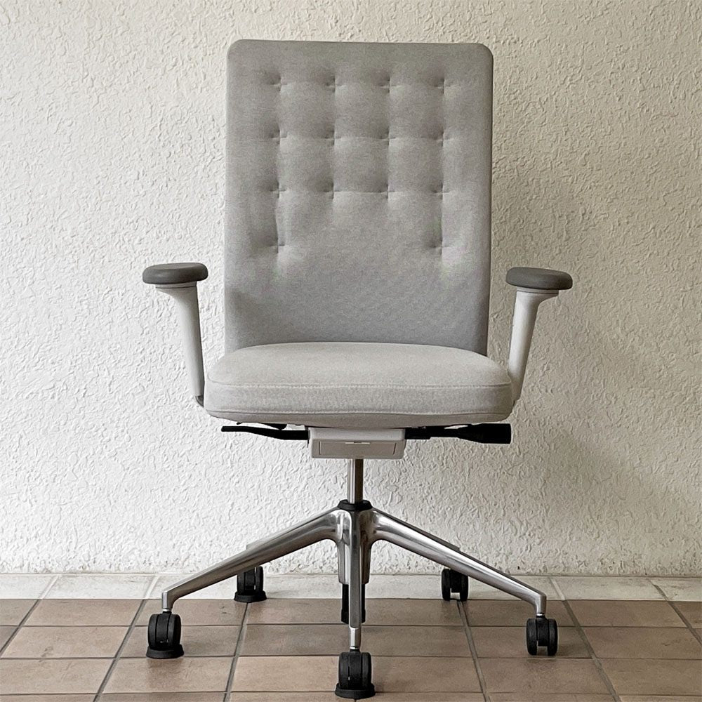 ヴィトラ vitra IDトリム ID Trim オフィスチェア デスクチェア ファブリックシート ライトグレー系 ハイバック 2Dアームレスト アントニオ・チッテリオ 参考定価￥209,000- ◇