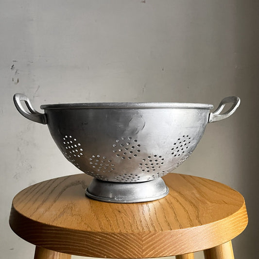 フランスビンテージ 水切り ボウル アルミコランダー アルミ シルバー 現状品 ■