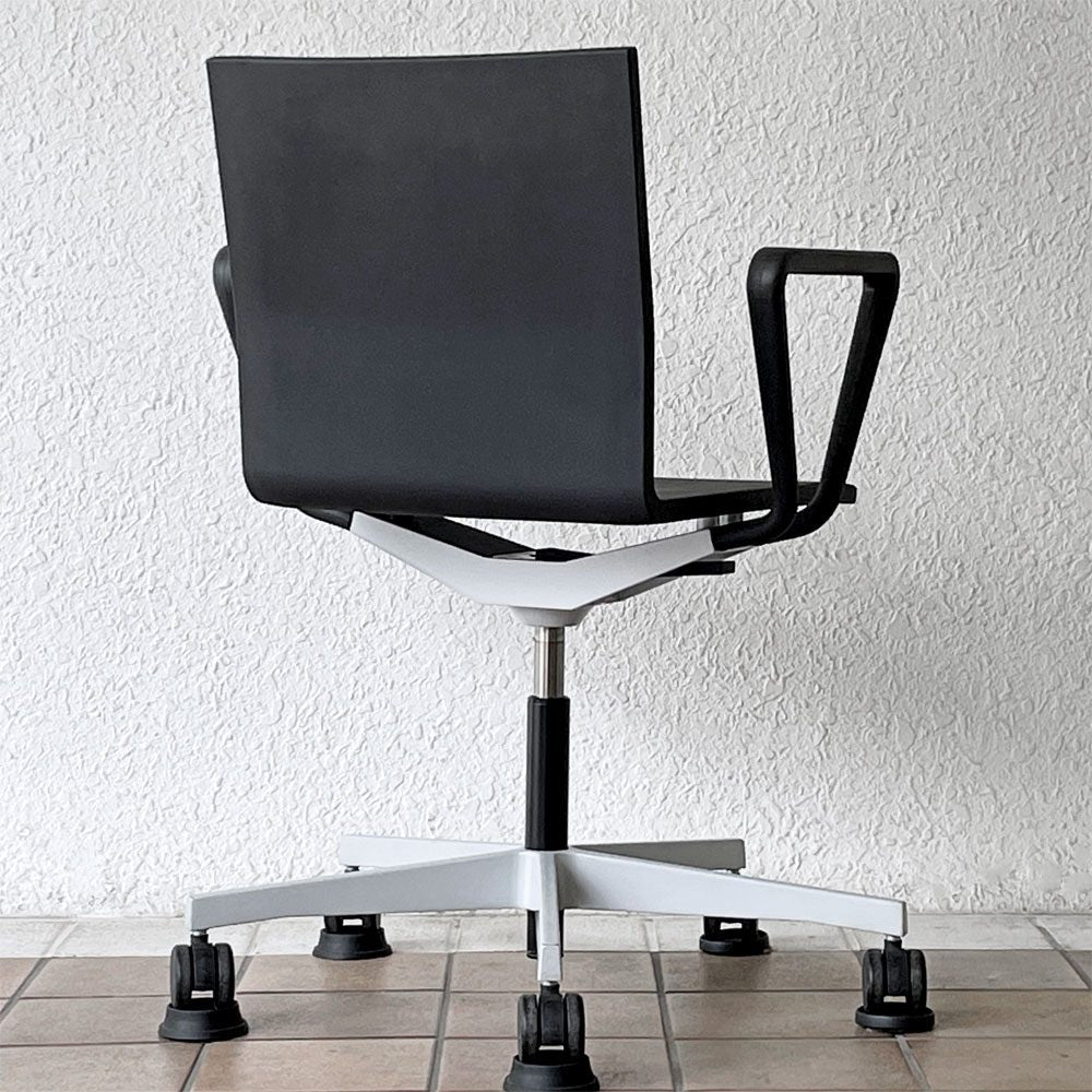 ヴィトラ vitra ゼロフォー 04. スタジオチェア アームチェア ブラック マールテン・ヴァン・セーヴェレン 昇降機能 デスクチェア ◇