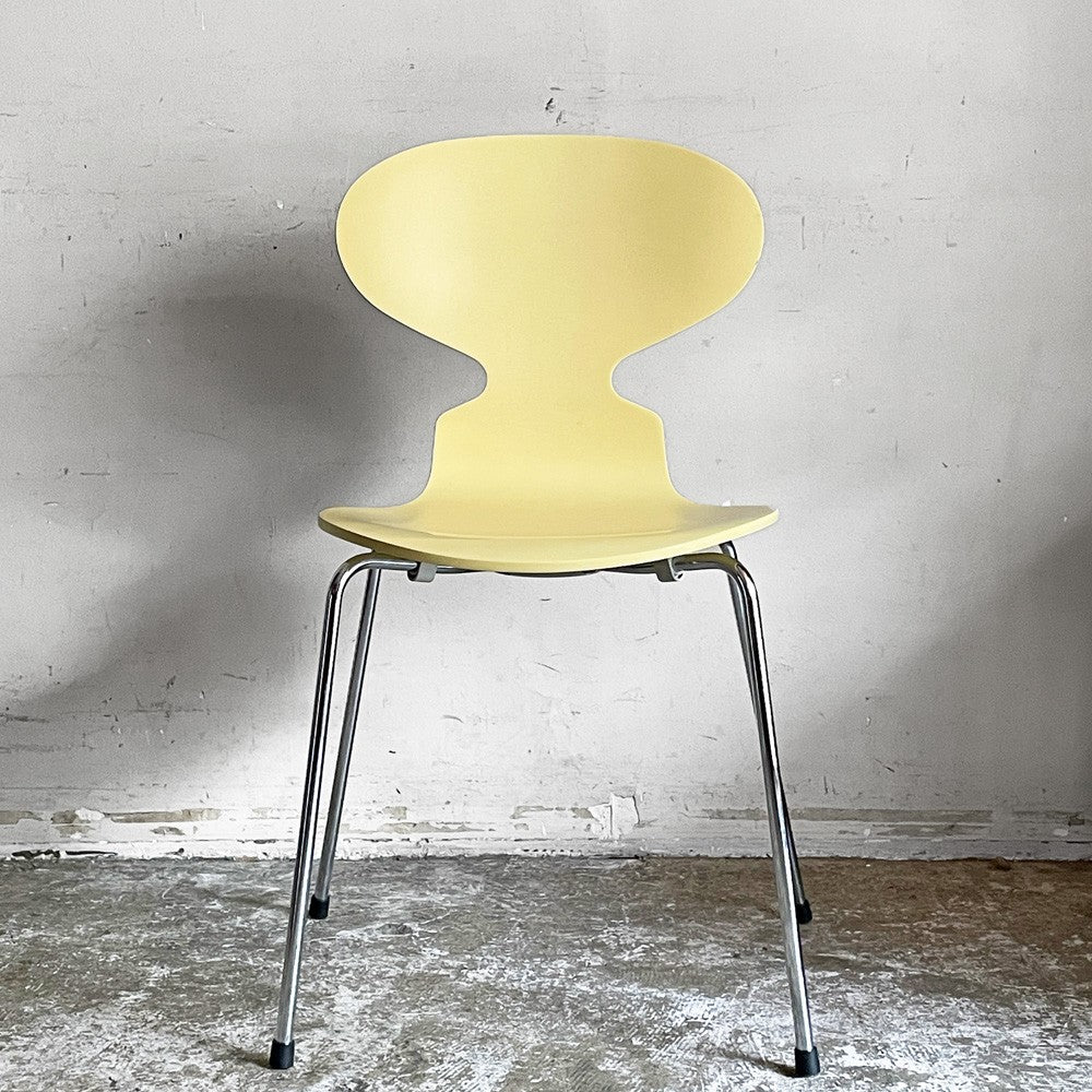 フリッツハンセン Fritz Hansen アントチェア アリンコチェア 4本脚 3101 ライトイエロー ラッカー アルネ・ヤコブセン デンマーク 北欧家具 ■