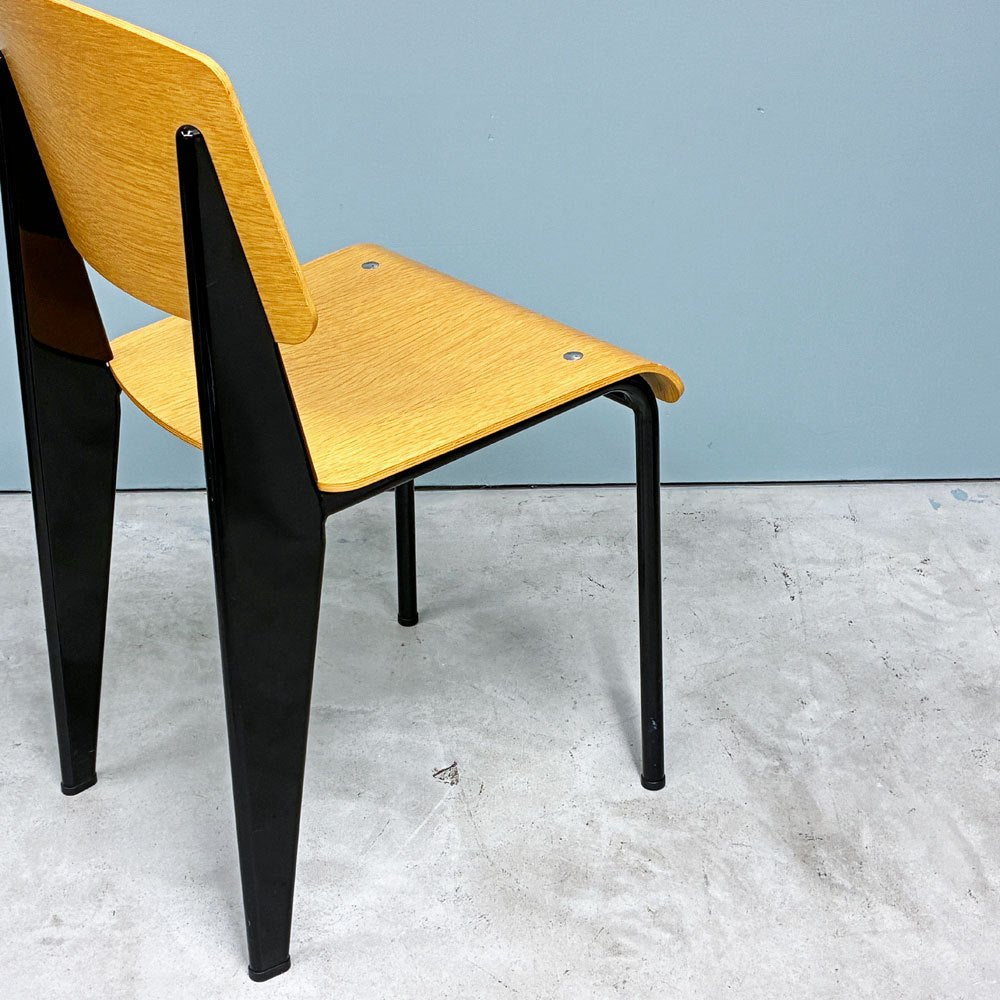 ヴィトラ vitra スタンダードチェア Standard chair ナチュラルオーク×ディープブラック ジャン・プルーヴェ Jean Prouve 名作椅子 定価￥138,600 ◎