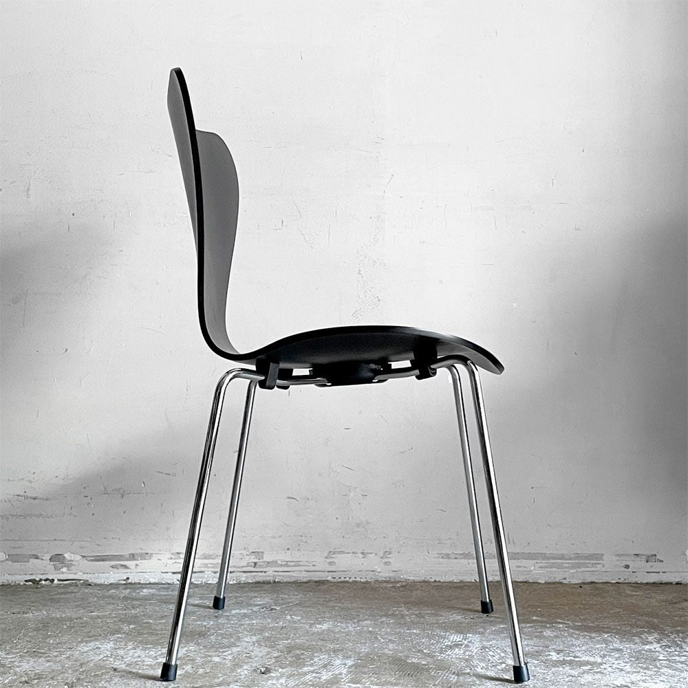 フリッツハンセン Fritz Hansen セブンチェア ダイニングチェア カラードアッシュ ブラック アルネ・ヤコブセン 北欧 デンマーク 定価￥75,680- 美品 B■