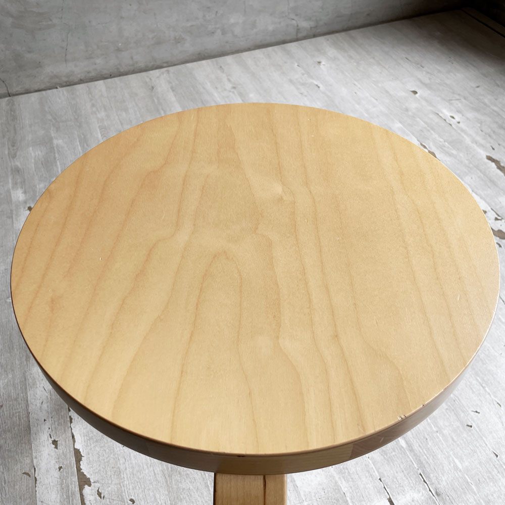 アルテック Artek スツール 60 stool 60 ウスタヴァ Ystava 3本脚 バーチ材 ラッカー塗装 FIN/JPNフレンドシップコレクション 外交関係樹立100周年記念モデル 脚カット品 アルヴァ・アアルト 廃番希少 A ♪