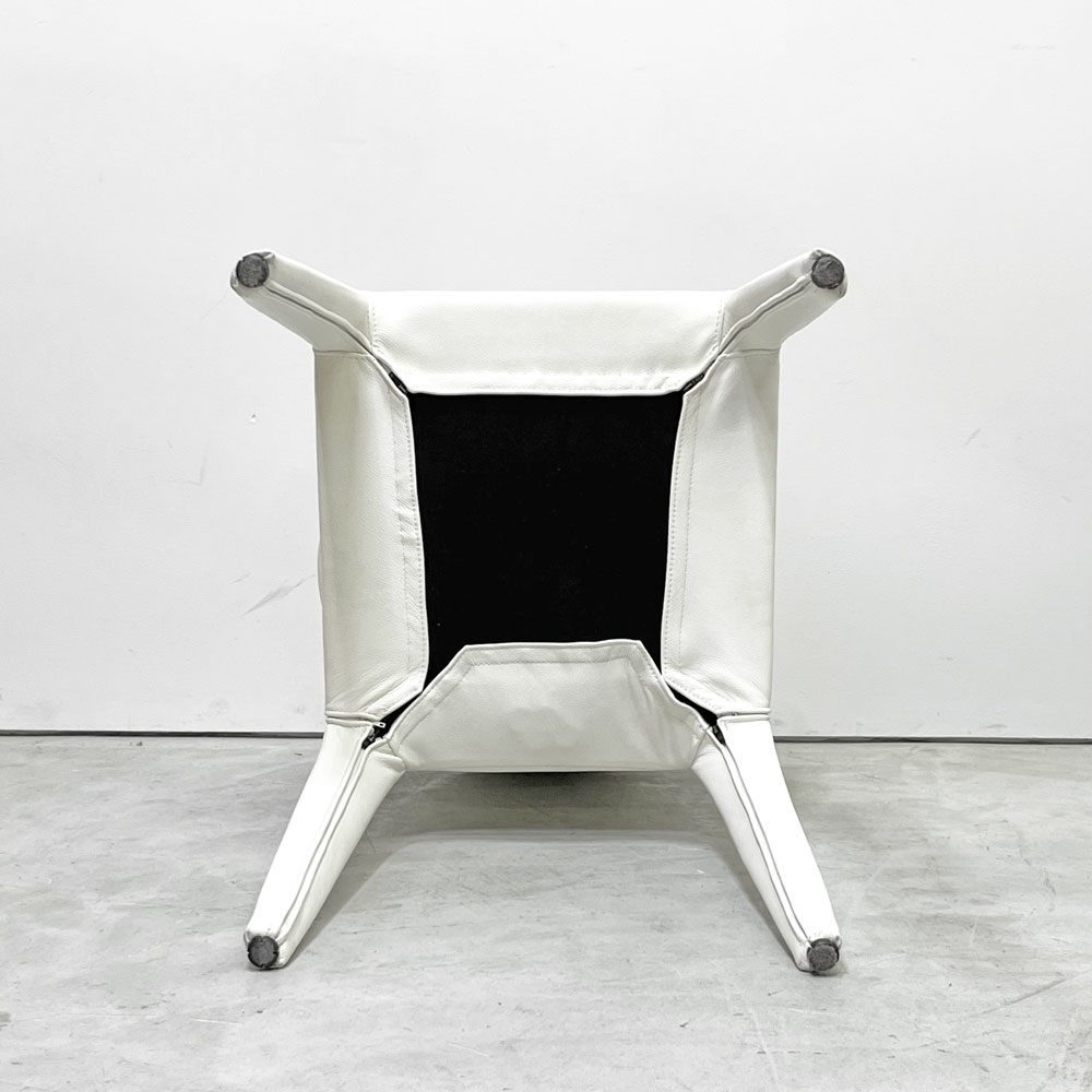 カッシーナ Cassina オラ 367 HOLA アームチェア 本革 フルレザー ホワイト ハンス・ウェッツスタイン 定価￥374,000- A ●