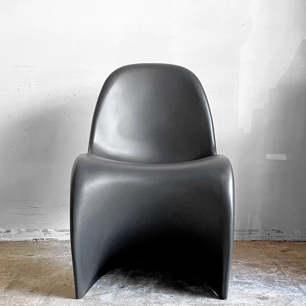 ヴィトラ vitra パントンチェア ダイニングチェア スタッキングチェア ディープブラック ヴェルナー・パントン Panton ミッドセンチュリー スペースエイジ ■