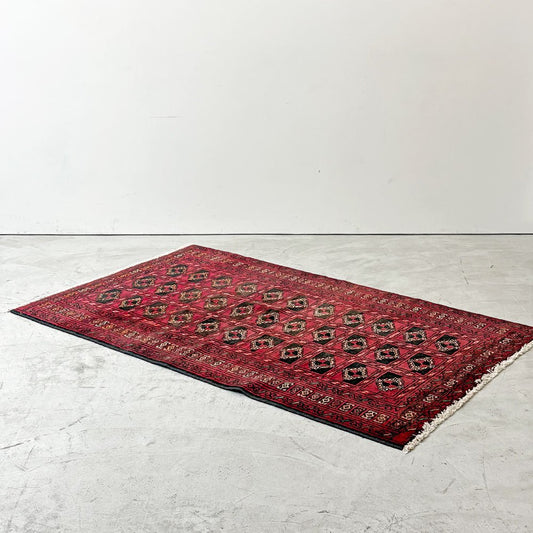 ビンテージ Vintage ビンテージラグ トライバルラグ レッド系 185×110cm メムリングギュル文様 幾何学模様 イラン トルクメニスタン バルーチ族 ●