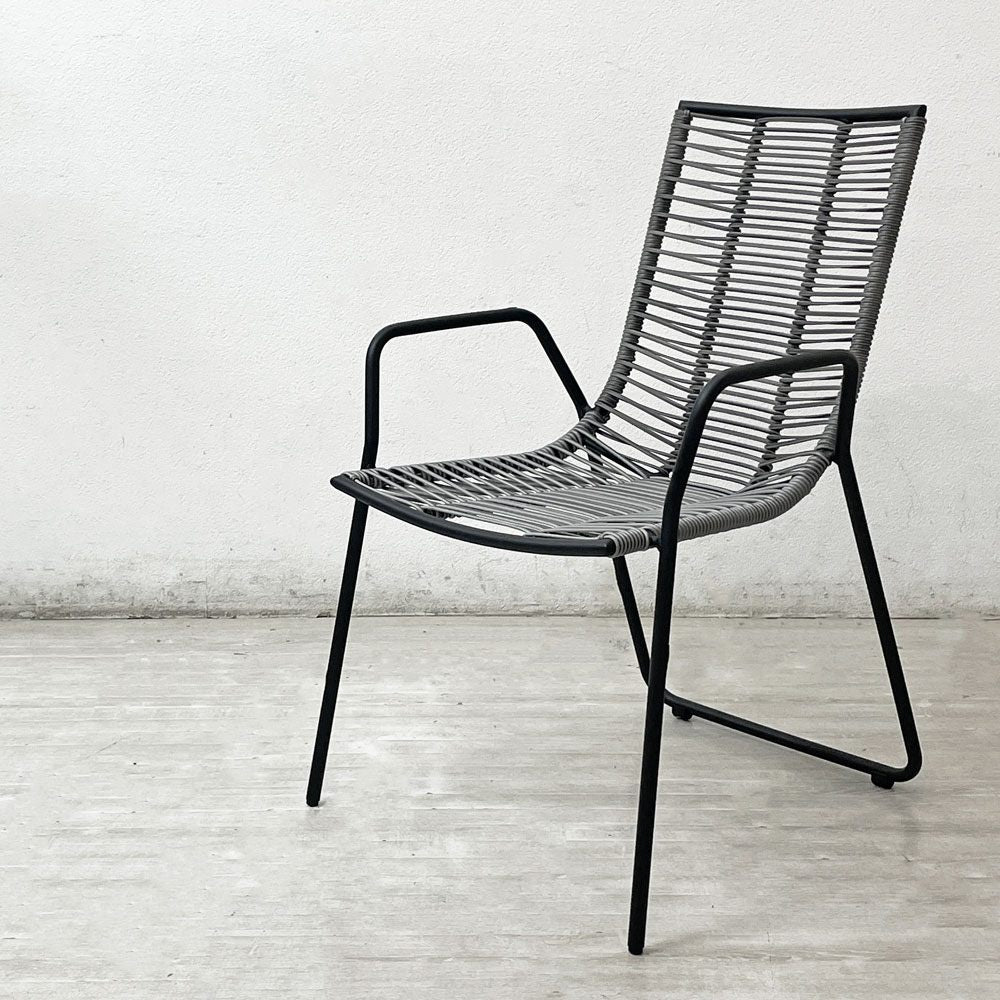 ボーコンセプト Bo Concept エルバ ELBA チェア ガーデンチェア アームチェア ポリエチレンシート スチールフレーム デンマーク 北欧家具 美品 B ●