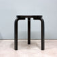 アルテック artek スツール60 オールブラック ラッカー 3本足 アルヴァ・アアルト フィンランド バーチ材 北欧家具 ◎