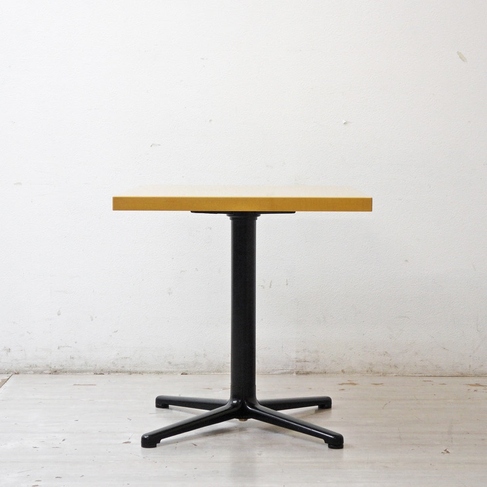 ホテルオークラ東京 別館 Hotel Okura カフェ カメリア 使用 カフェテーブル ダイニングテーブル W85cm ●