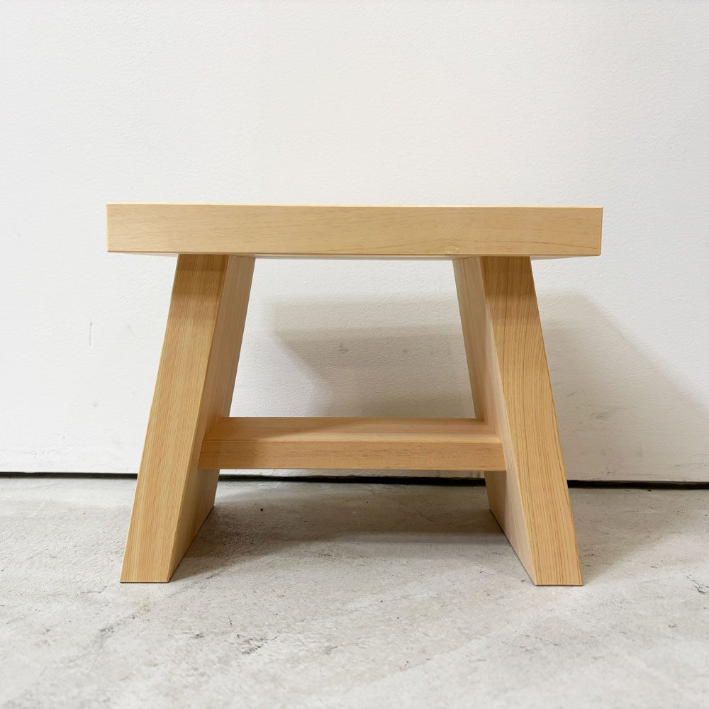 東屋 アヅマヤ 風呂椅子 スツール 檜材 ミニテーブル 飾り棚 花台 ディスプレイ リビングモチーフ LIVING MOTIF 取扱い 定価25,300円 ●