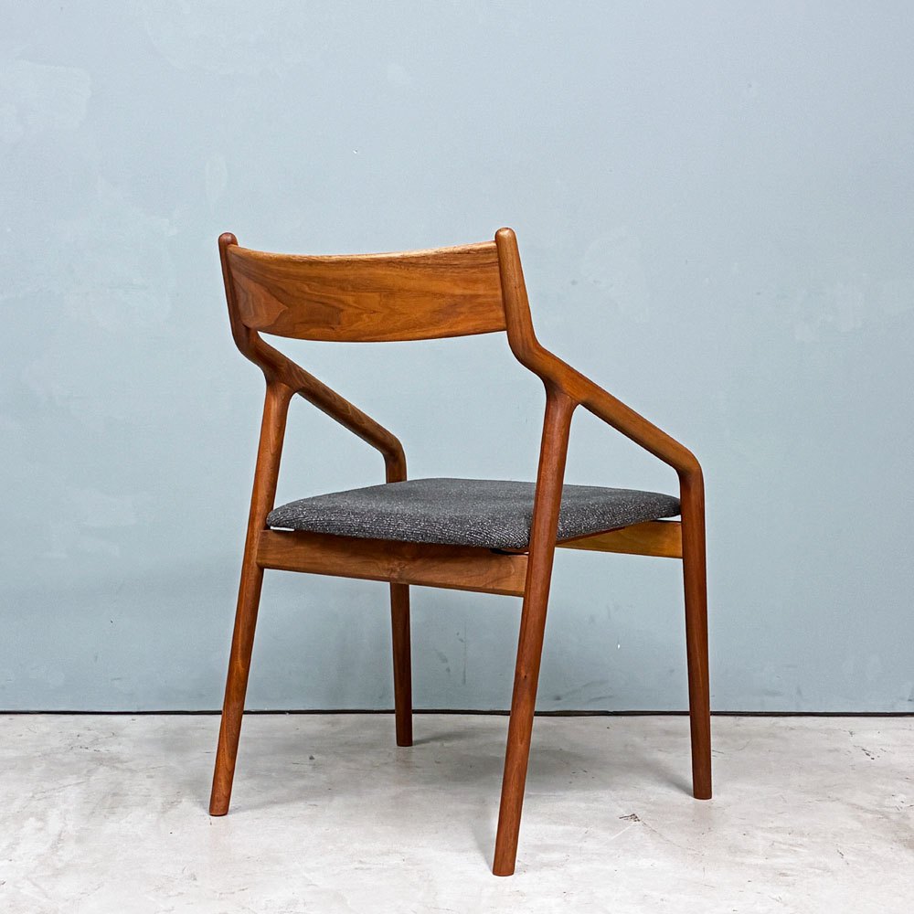 宮崎椅子製作所 ペペチェア PEPE side chair 背無垢タイプ ウォールナット ファブリックシート グレー系 フィンガージョイント 村澤一晃 ◎