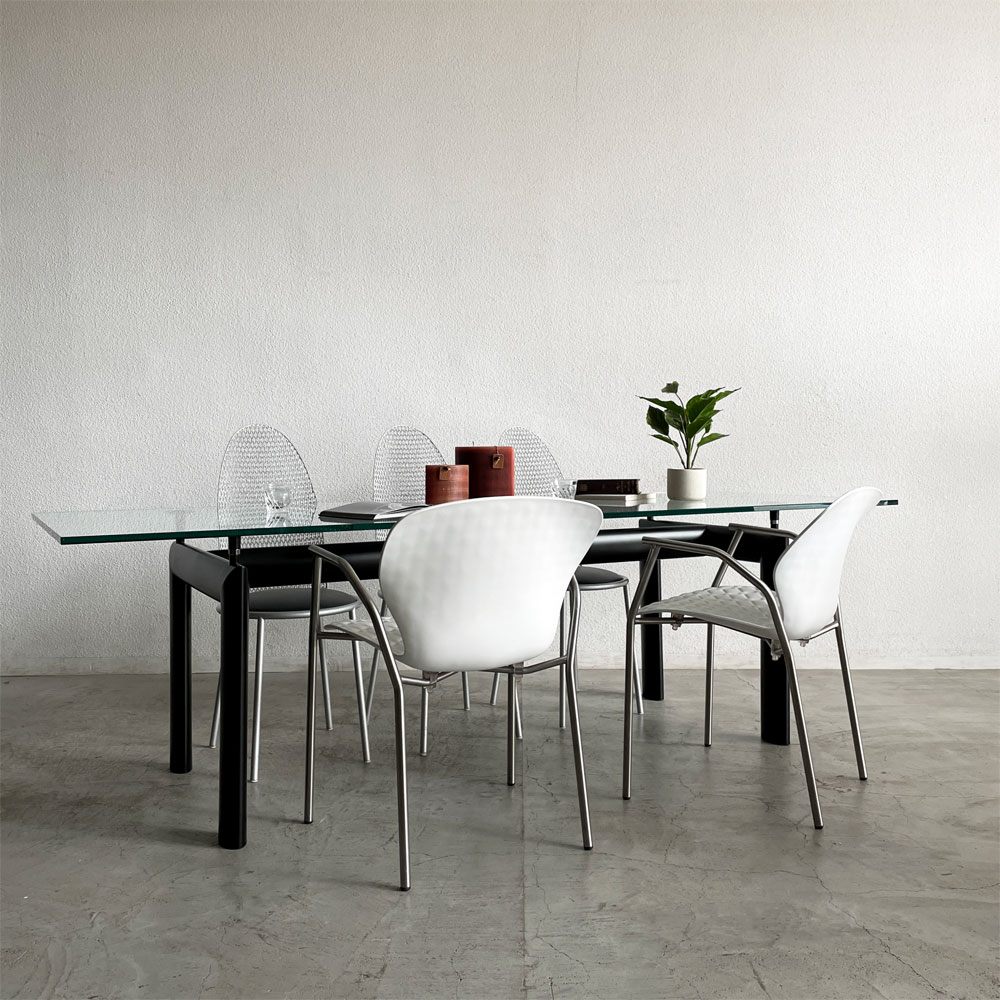 カッシーナ Cassina ターブル・テューブ・ダヴィオン 6 TABLE TUBE D’AVION LC6 ダイニングテーブル クリアガラス天板 ブラック脚 W225×D85cm ル・コルビジェ 定価￥1,111,000- 〓