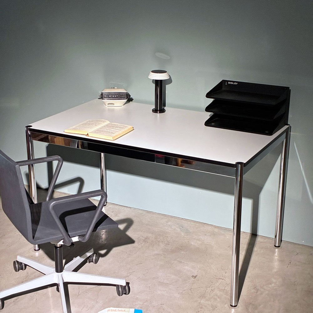 USMハラー USM Haller モジュラーファニチャー ハラーテーブル デスク W125 x D75 x H74cm パールグレーラミネート (ホワイト) モダンデザイン ◎