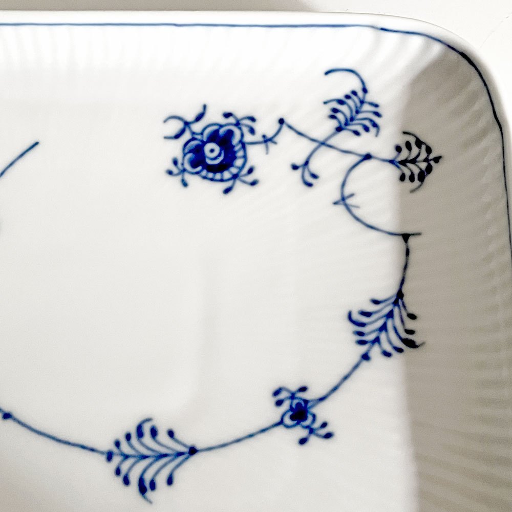 ロイヤルコペンハーゲン ROYAL COPENHAGEN ブルーフルーテッド Blue Fluted ジャパニーズ Japanese スクエアプレート 平皿 角皿 w22cm デンマーク製 北欧 廃番 A ■