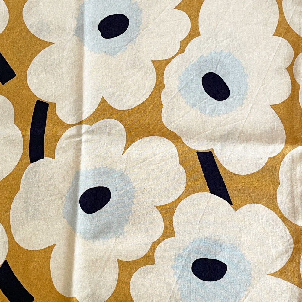 マリメッコ Marimekko ピエニウニッコ Pieni Unikko クッションカバー ベージュべース オフホワイト マイヤ・イソラ 廃番カラー 50×50cm 北欧 ■