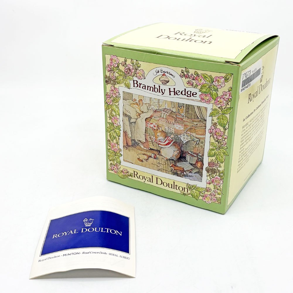ロイヤルドルトン Royal Doulton ブランブリーヘッジ ウエディング ティーカップ＆ソーサー イギリス 箱付き B ●
