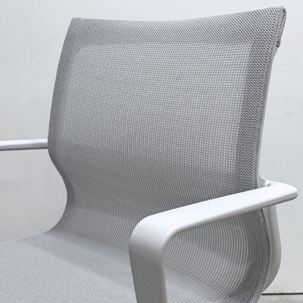 ヴィトラ Vitra フィジックス Physix デスクチェア オフィスチェア アルベルト・メダ シルバーグレー×ソフトグレー キャスターベース 昇降機能 リクライニング 2022年製 ●