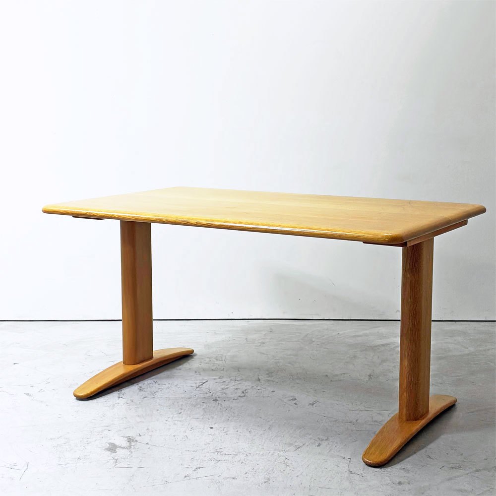 飛騨産業 HIDA キツツキ 森のことば ダイニングテーブル オーク無垢集成材 W135cm 佐々木敏光 国産家具 ●