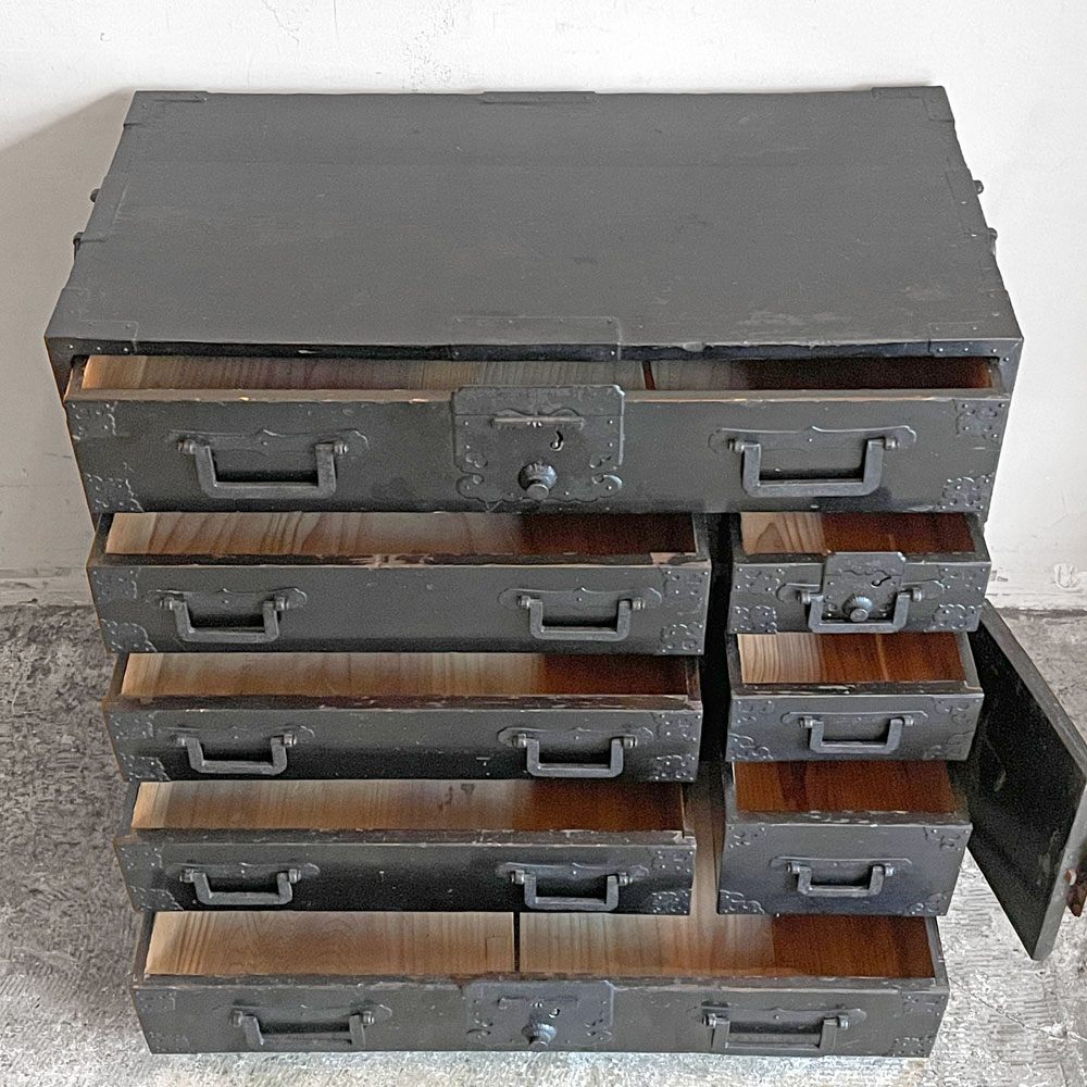 ジャパンビンテージ Japan Vintage 時代箪笥 黒塗り 黒漆 船箪笥 庄内箪笥 収納 古家具 ■