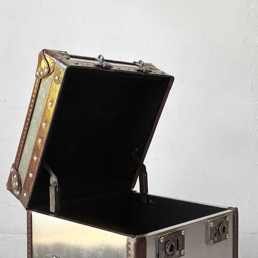 ハロ HALO パリス PARIS トランク TRUNK ブラッシュドスチール サイドテーブル チェスト 英国家具 廃番 定価￥97,900- ★