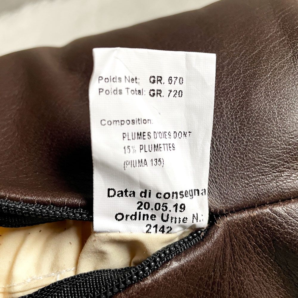 リーンロゼ ligne roset ロゼプラド ROSETPRADO ボルスタークッション レザー ブラウンカラー 本革 フェザー 参考定価￥58,300～ A