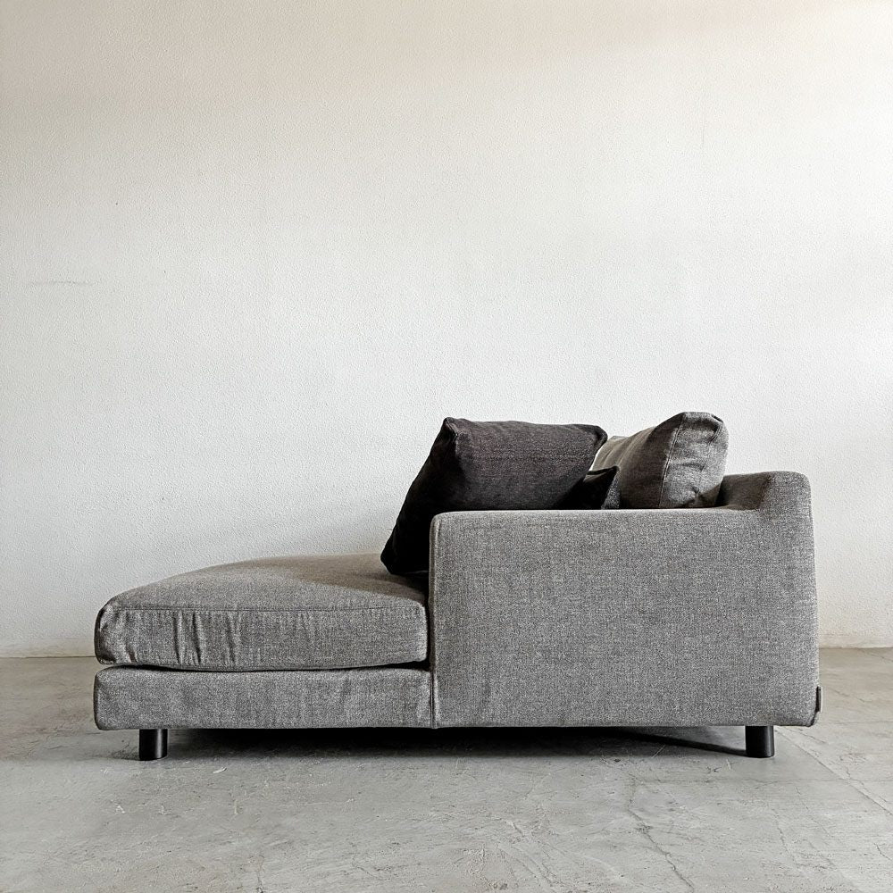匠ソファ TAKUMI SOFA 利庵 RIAN LBソファ ワンアームカウチ シェーズロング W133cm ファブリック グレー系 岩倉榮利 〓