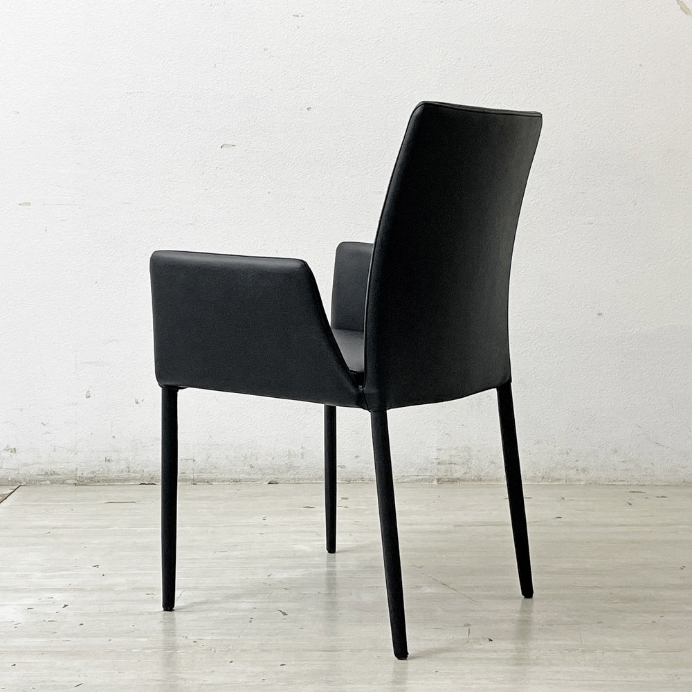 アビタスタイル AbitaStyle アマンダ Amanda アームチェア ダイニングチェア リサイクルレザー モダンデザイン A ●