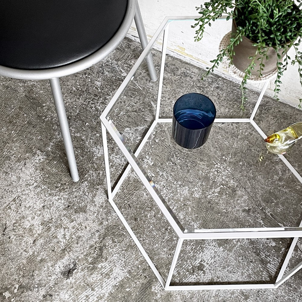 カッシーナイクスシー Cassina ixc. ヘキサゴン トリス HEXAGON TRIS 691 サイドテーブル ハイ デサルト ホワイト×クリアガラス DESALTO ホワイト×クリアガラス 吉岡徳仁 受注輸入品 定価￥308,000- ■