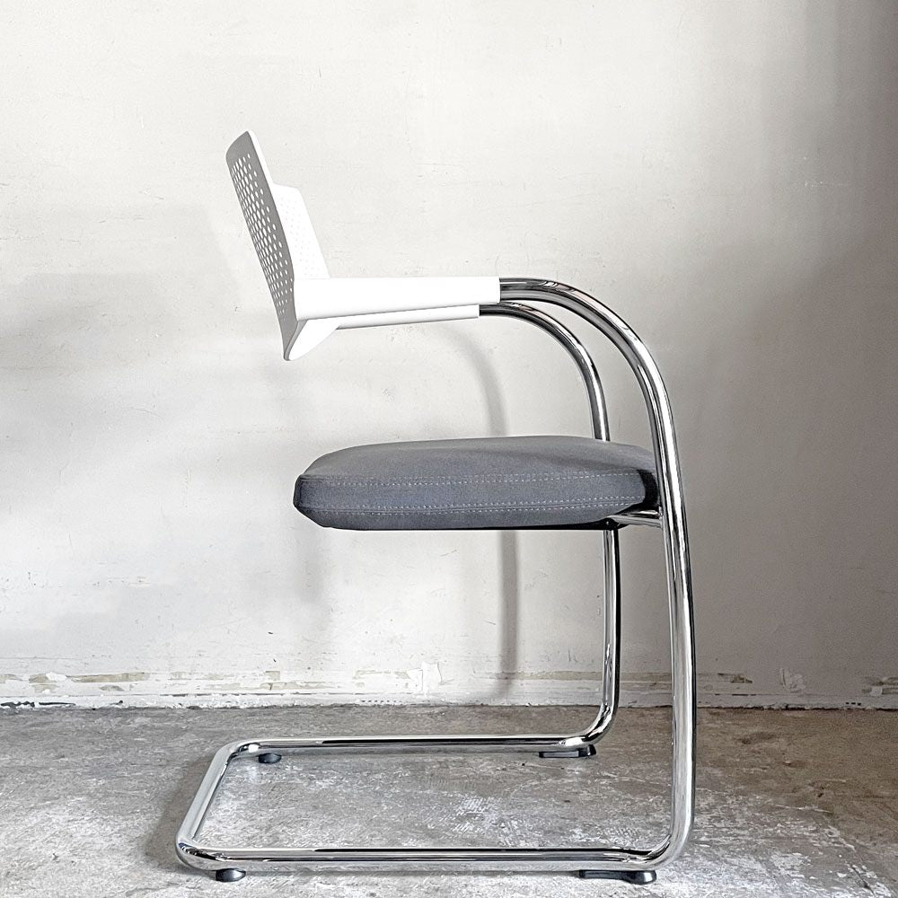 ヴィトラ vitra ビザビ2 Visavis2 アームチェア デスクチェア ホワイト/グレー系 カンティレバー スタッキング不可仕様 アントニオ・チッテリオ ■