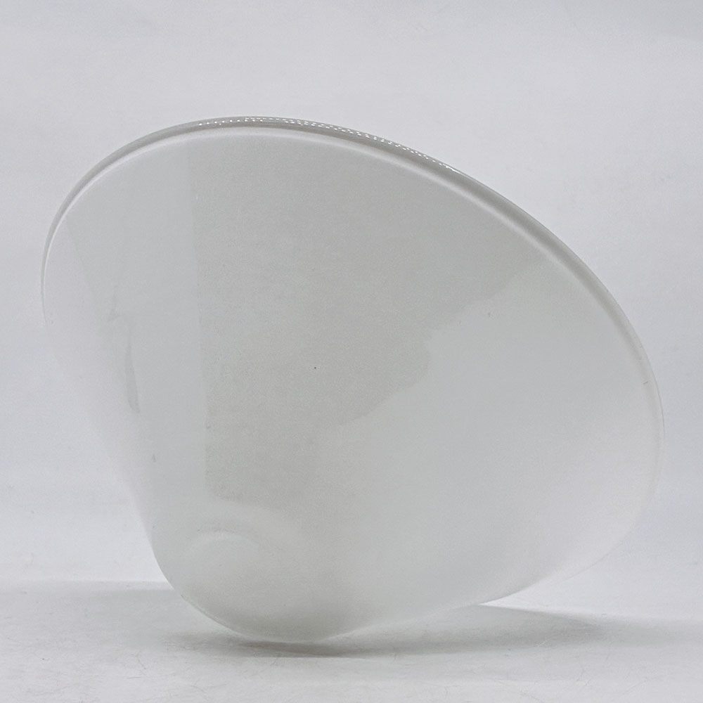 辻和美 Kazumi Tsuji 三角浅鉢 乳白色 ガラスボウル Φ16×7cm ファクトリーズーマー factory zoomer 現代作家 ●