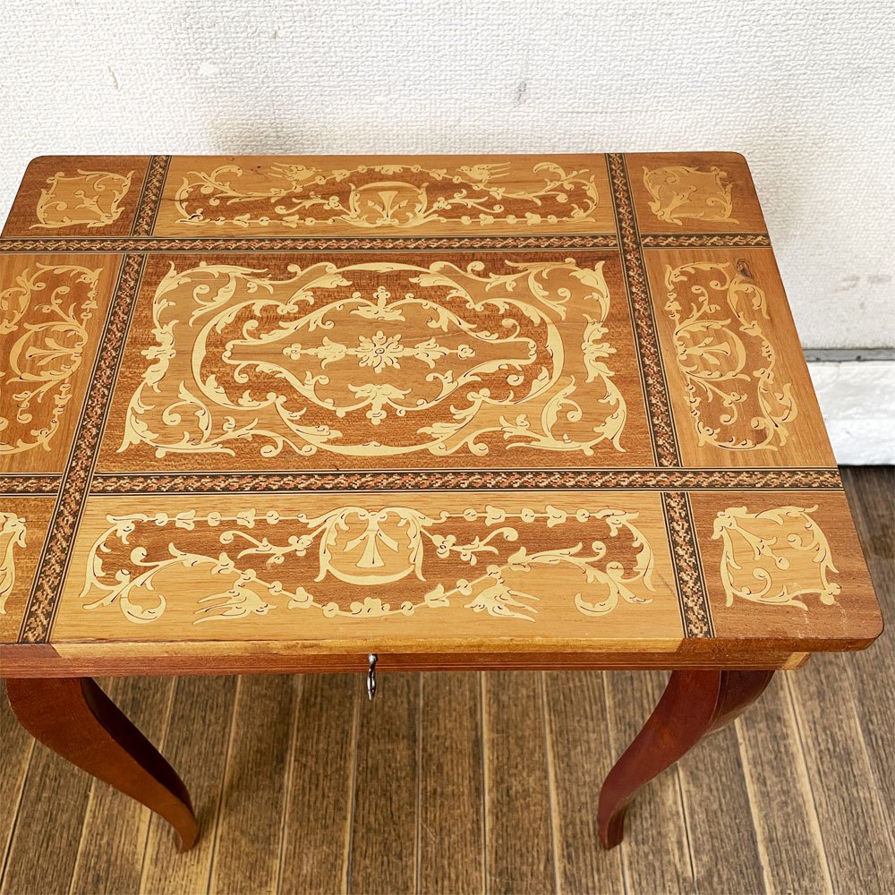 イタリアビンテージ Italian Vintage サイドテーブル 象嵌細工 インレイ W37cm 猫脚 収納ボックス＆鍵付 オルゴール不動品 ヨーロピアンクラシカル ◎