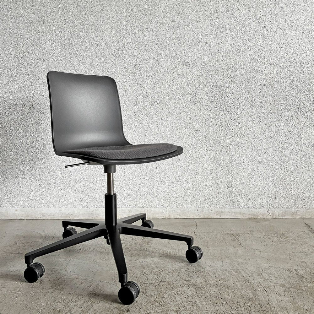 ヴィトラ vitra ハルスタジオ HAL Studio デスクチェア ブラック キャスターベース シートクッション付 座面回転＆昇降 ジャスパー・モリソン 現行定価￥107,800- 未使用保管品 〓
