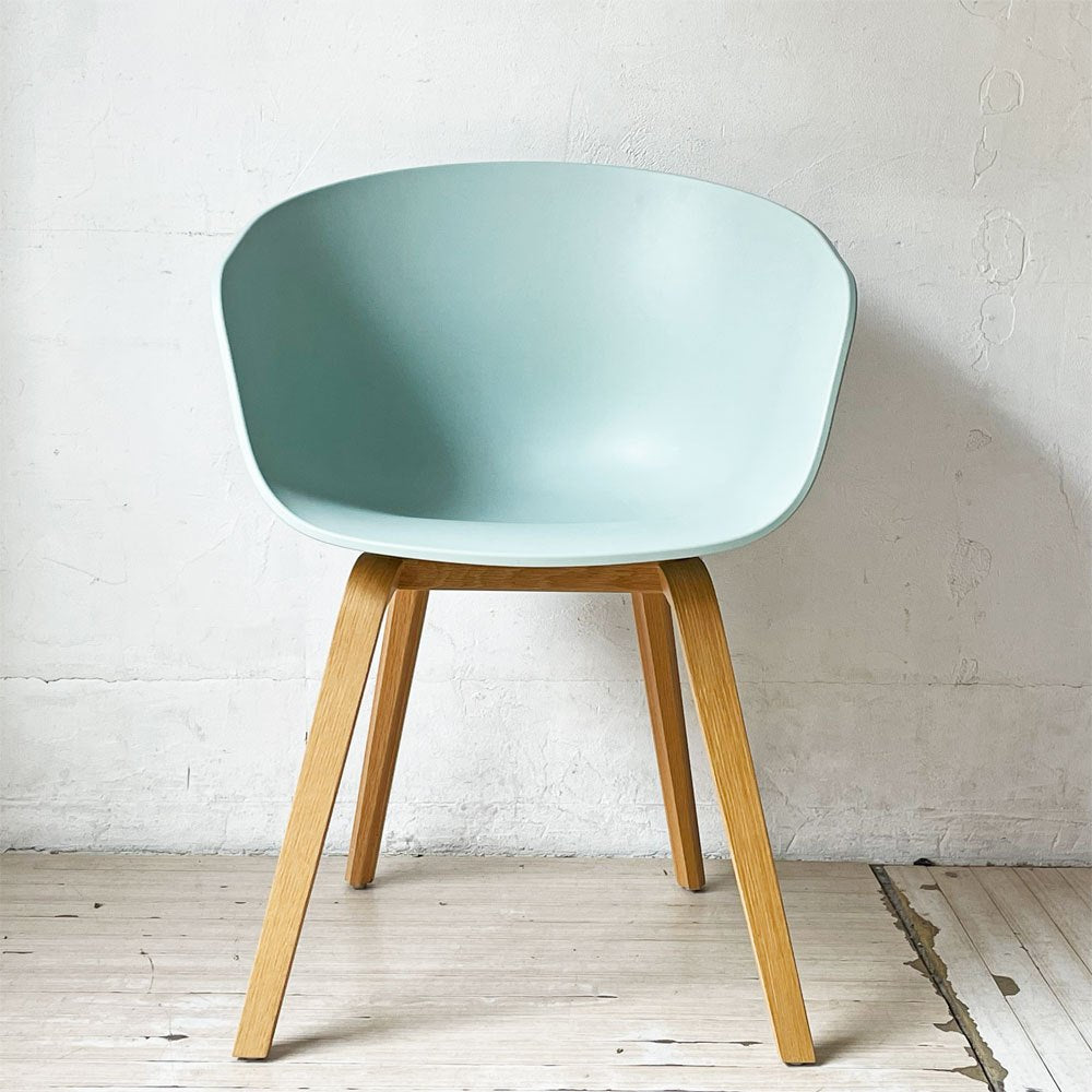 ヘイ HAY アバウト ア チェア ABOUT A CHAIR AAC22 アームチェア ダイニングチェア ダスティミント ヒー・ウェリング 北欧家具 ￥59,400- B ★