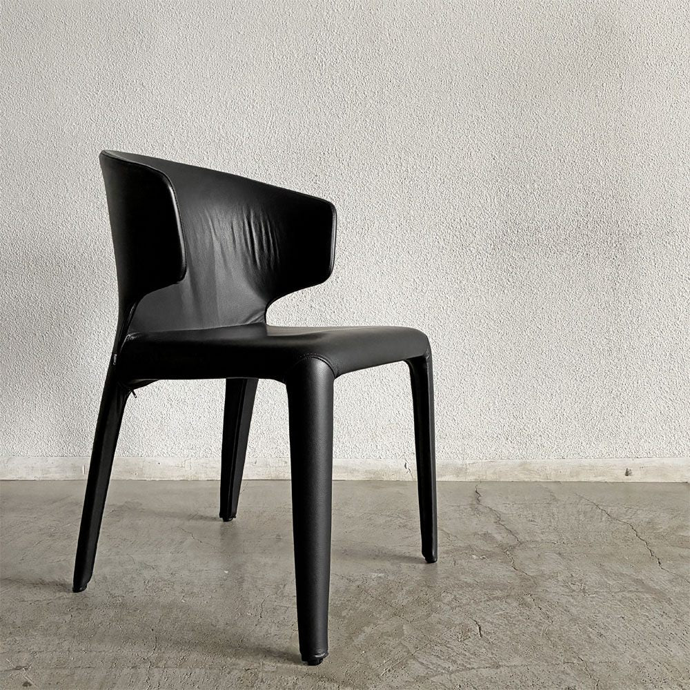 カッシーナ Cassina オラ 367 HOLA アームチェア ダイニングチェア 本革 ブラックレザー ハンス・ウェッツスタイン イタリア 定価￥429,000- 〓