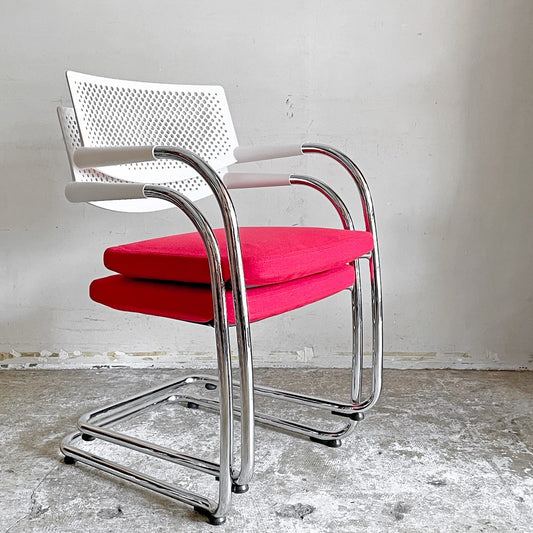 ヴィトラ vitra ビザビ2 Visavis2 アームチェア デスクチェア ホワイト/レッド系 カンティレバー スタッキング可能 アントニオ・チッテリオ B ■
