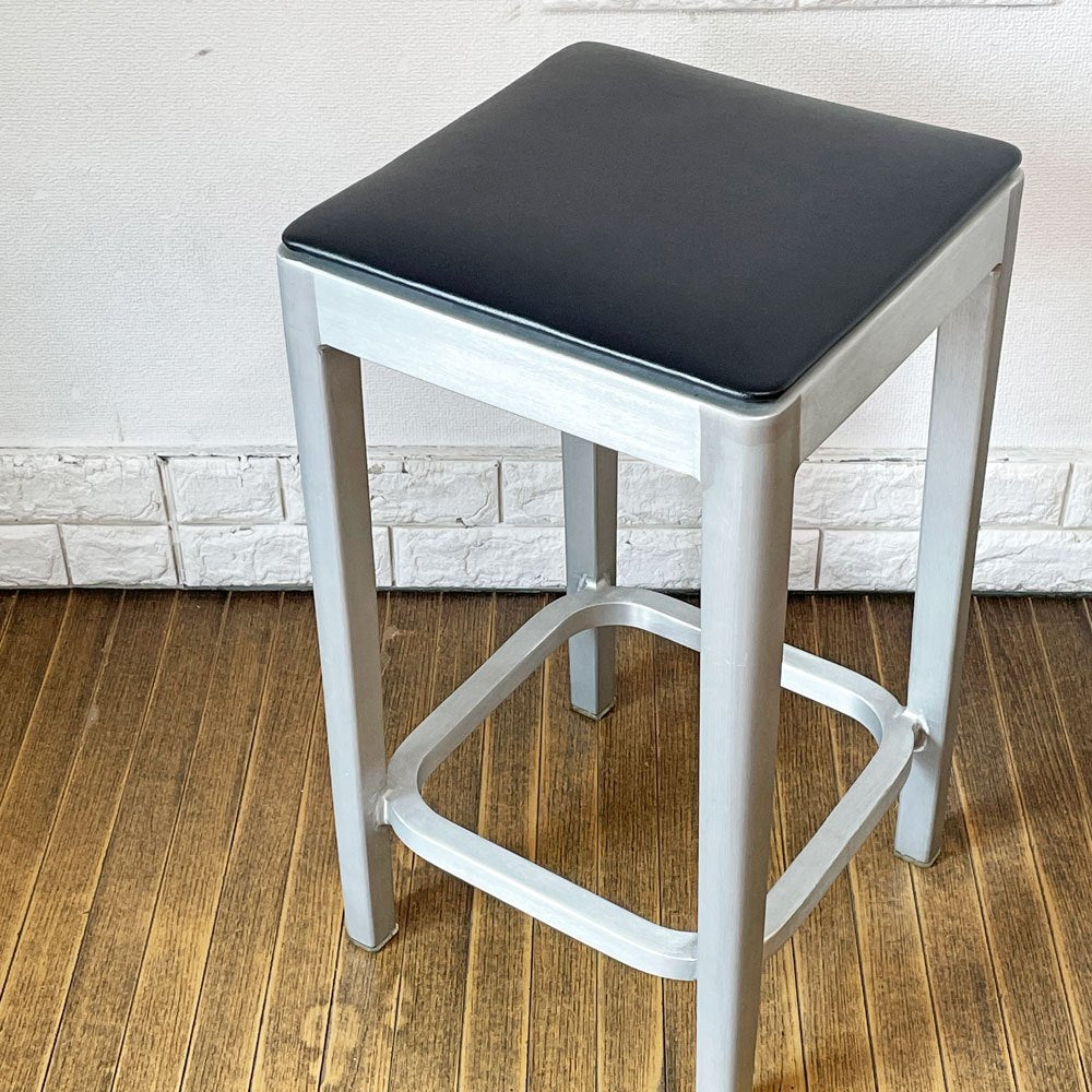エメコ EMECO カウンタースツール COUNTER STOOL H63cm シートクッション付き フィリップ・スタルク Philippe Starck  ブラッシュドアルミ インダストリアルデザイン ◎