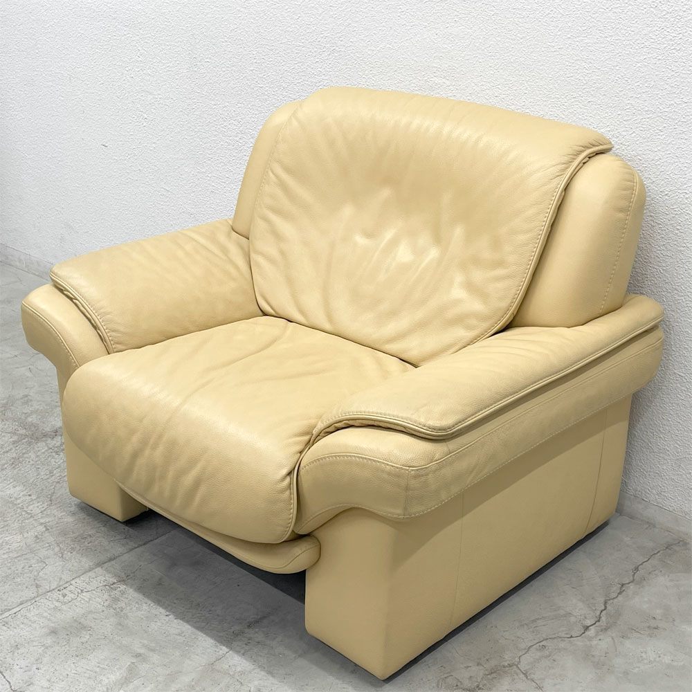 ヒモラ Himolla パシフィック PACIFIC 1シーターソファ レザー 本革 キャスター付き アイボリー系 ドイツ製 〓