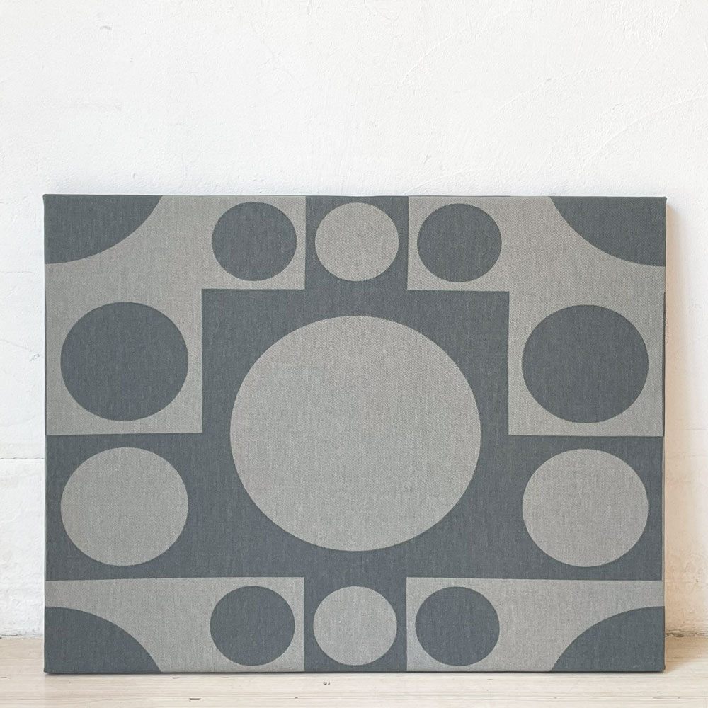 イノベーション INNOVATION ジオメトリ GEOMETRI グレー ファブリックパネル 50x62.5cm ヴェルナー・パントン Verner Panton ★