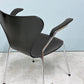フリッツハンセン Fritz Hansen 3207 セブンチェア アームチェア ブラック ラッカー再塗装品 アルネ・ヤコブセン 北欧家具 参考定価￥146,080- ◎