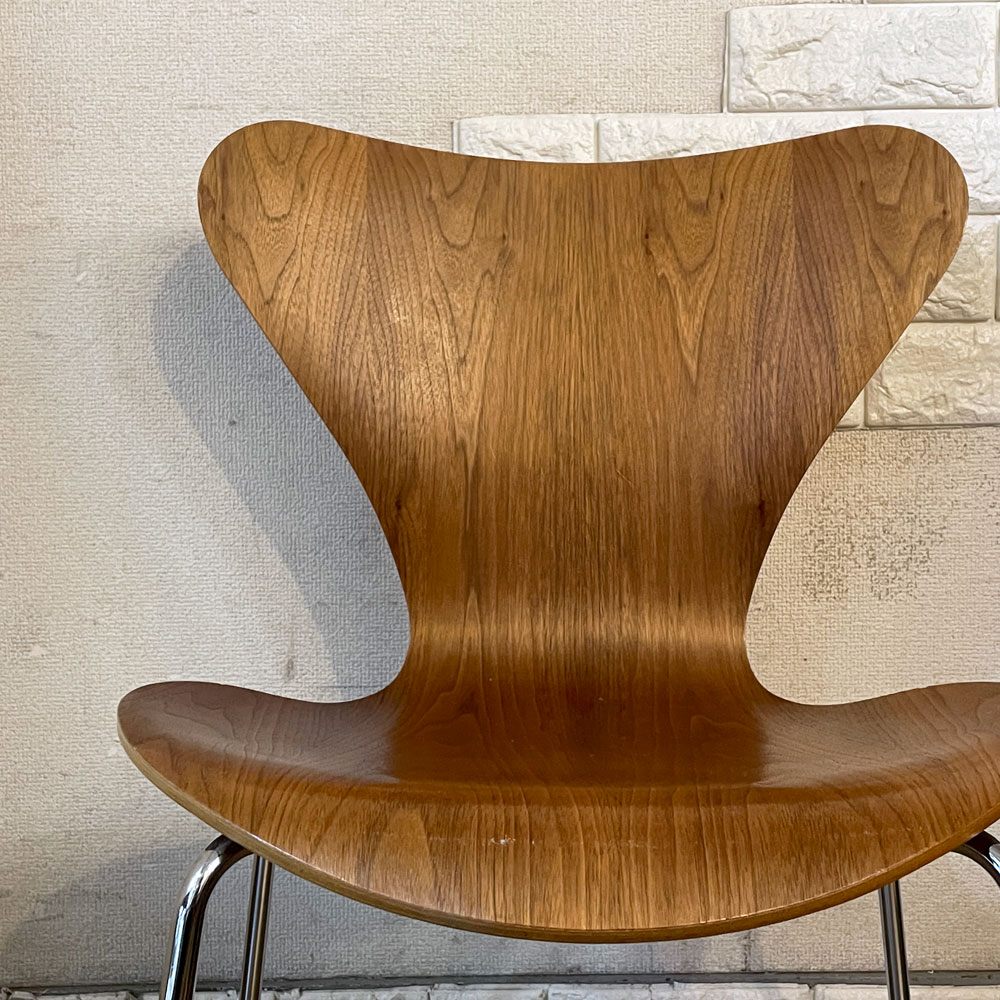 フリッツハンセン Fritz Hansen セブンチェア Seven Chair ダイニングチェア アルネヤコブセン Arne Jacobsen ウォールナット材 北欧家具 B ◎