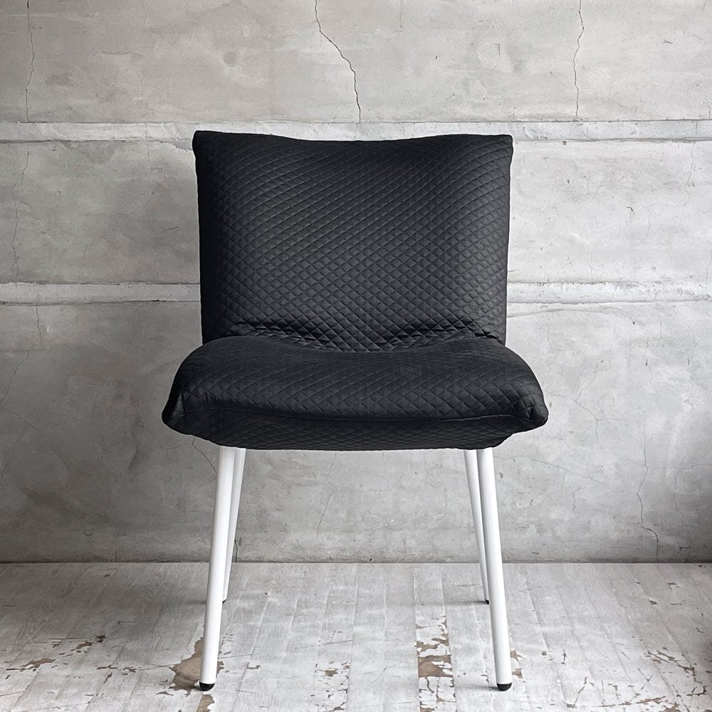 リーンロゼ ligneroset ロゼカラン ROSET Calin steel leg ダイニングチェア  ブラック×ホワイト キルティング スチールレッグ パスカル ムールグ フランス B ♪
