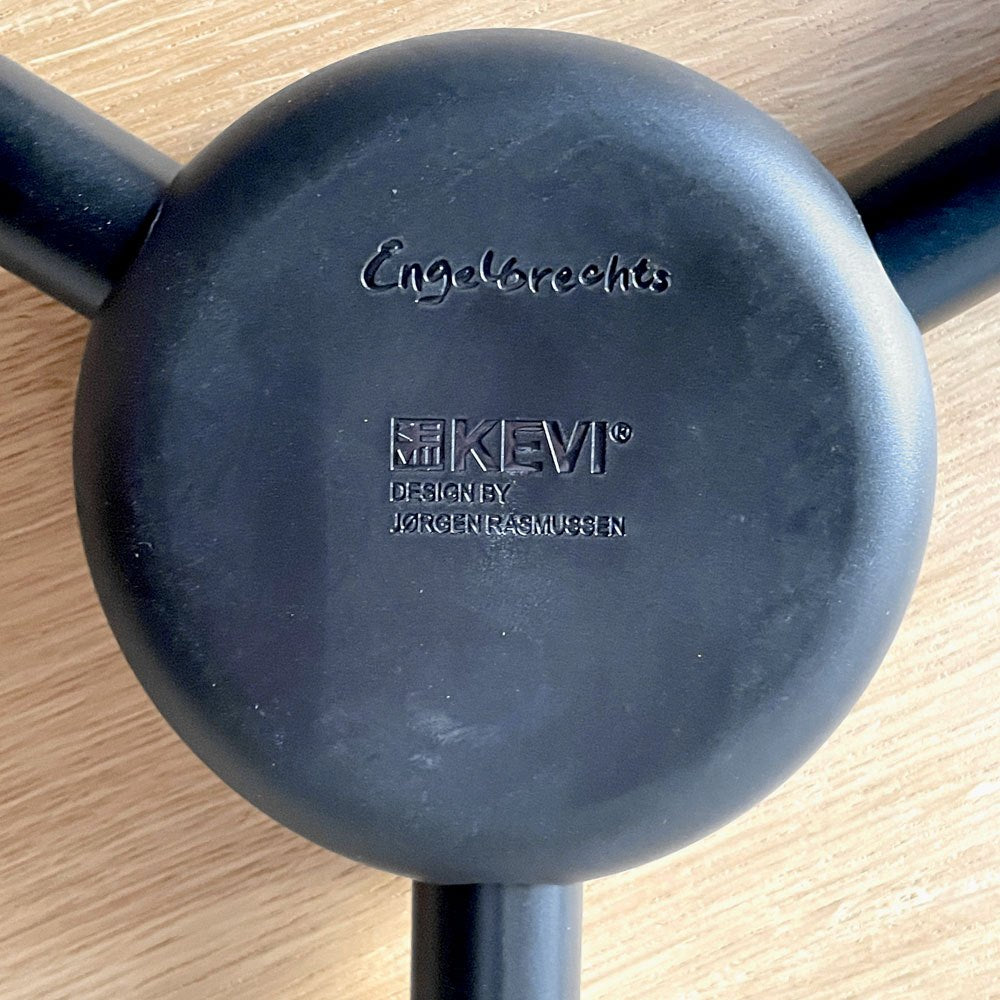 エンゲルブレヒト Engelbrechts ケヴィ KEVI 2010 ダイニングテーブル オーク材 プライウッド カフェテーブル 70cm 3本脚 ヨルゲン・ラスムッセン デンマーク 未使用品 ■