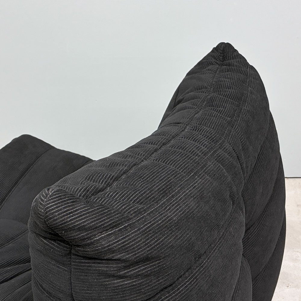 リーンロゼ ligne roset トーゴ TOGO 1Pソファ 1人掛けソファ ファブリック ミッシェル・デュカロワ Michel Ducaroy フランス  参考価格￥242.000-  ◎