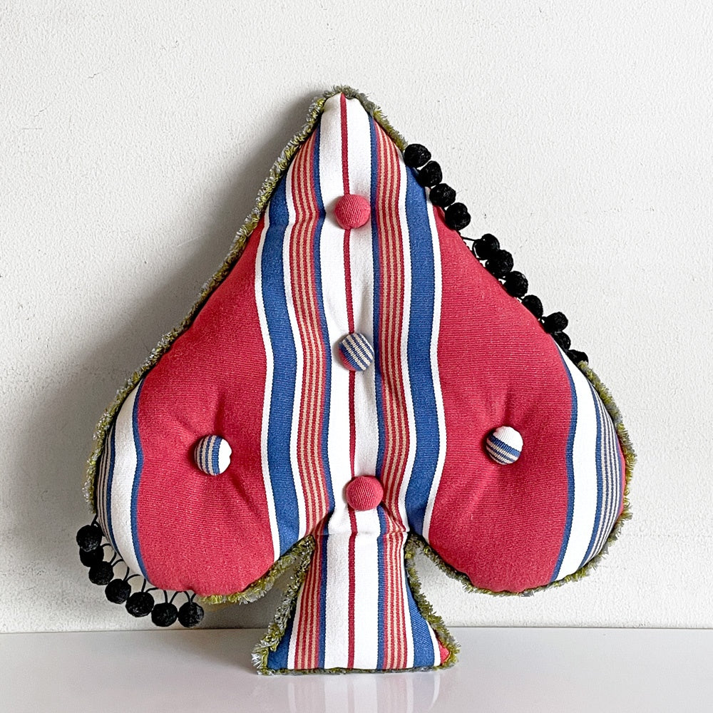 マウントハリ Mt.Hari スペード型 クッション 刺繍 H.P.DECO エイチピーデコシボネ cibone ATLIER取り扱い ■