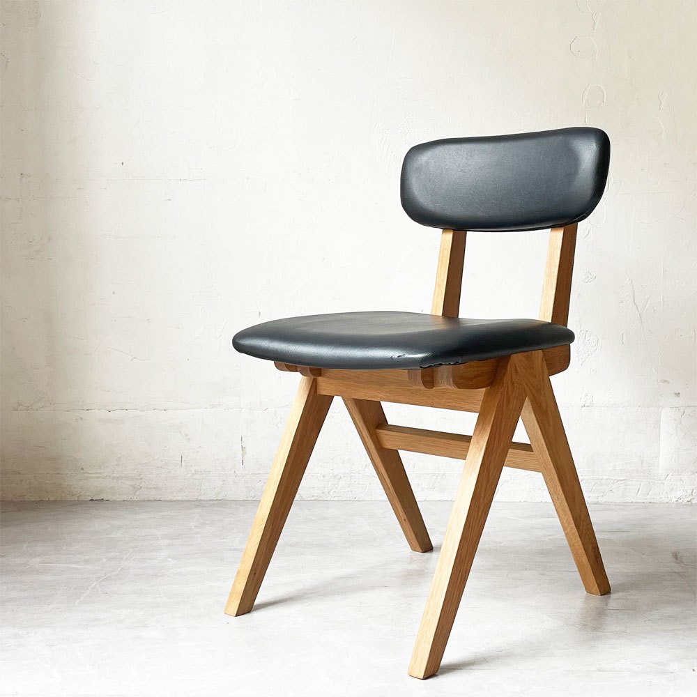 ドアーズリビングプロダクツ DOORS LIVING PRODUCTS ボシー BOTHY Mountain Leg Chair ダイニングチェア PVCレザー オーク無垢材 コンパスレッグ ★