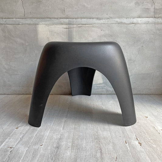 ヴィトラ Vitra エレファントスツール Elephant Stool ブラック 柳宗理 ミッドセンチュリー MoMAパーマネントコレクション ♪