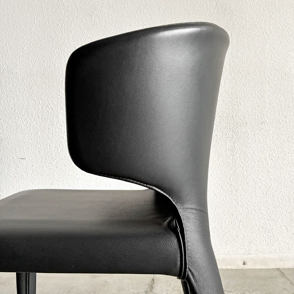 カッシーナ Cassina オラ 367 HOLA アームチェア ダイニングチェア 本革 ブラックレザー ハンス・ウェッツスタイン イタリア 定価￥429,000- 〓